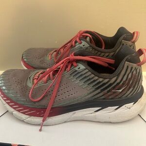 Hoka One Clifton 5 Running Shoes- Grey/Pink 9.5